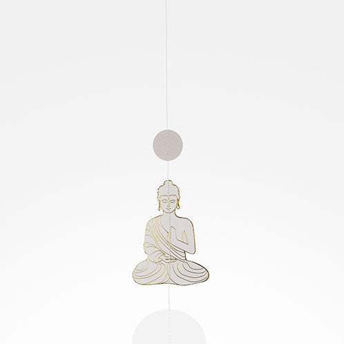 Detail: Buddha-Element in Weiß/Gold an Papierkette
