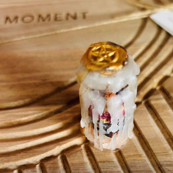 Spell Jar SELBSTLIEBE in Weiß/Gold, Glaszauber für Selbstliebe-Manifestationen