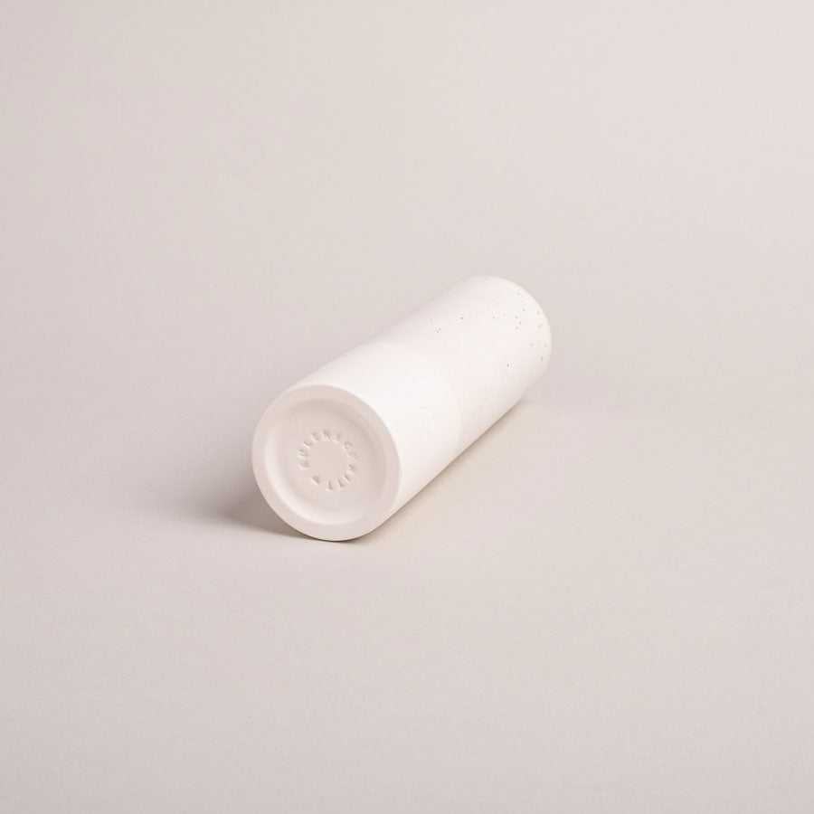 Mittelgroße Herz-Vase von Eulenschnitt (liegend, Ansicht von unten)